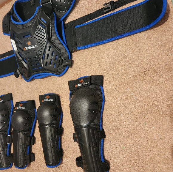 Ridbiker Kids Protective Riding Gear - Picture 7 of 7